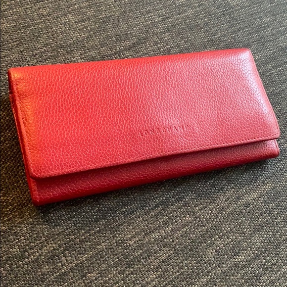 Longchamp Handbags - Longchamp Le Foulonne pebbled leather purse